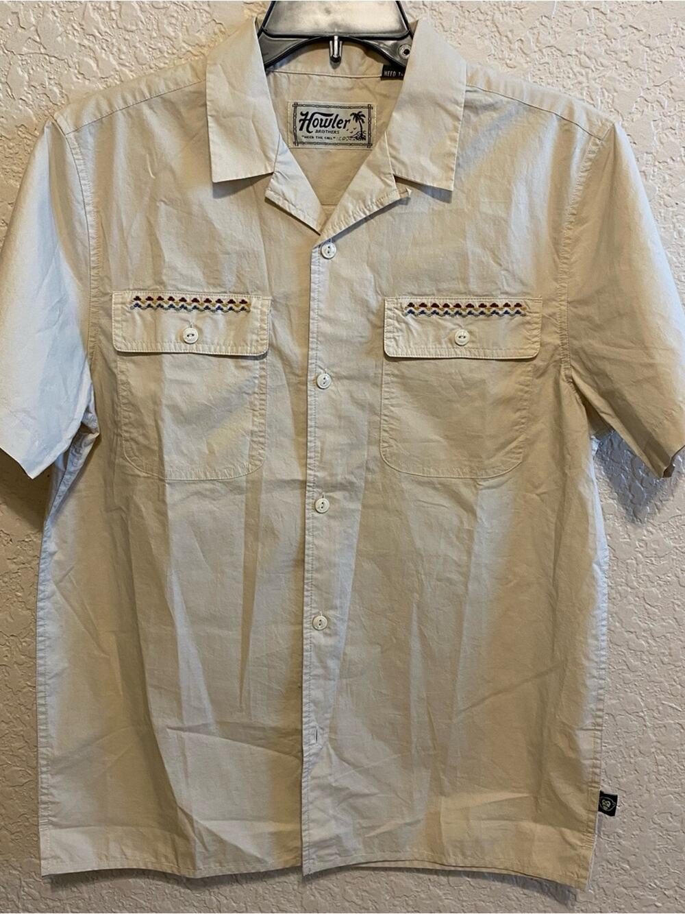 Howler Brothers Men’s Short Sleeve Cream Camp Shirt Small